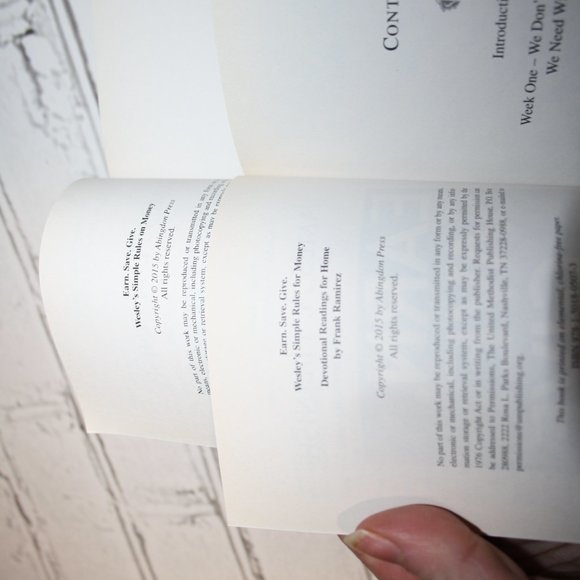 💸 Earn. Save. Give. · Paperback Book Set (bg) - Picture 3 of 5